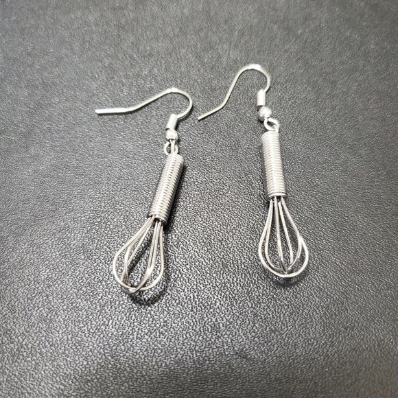 Jewelry - *SALE* Silver plated whisk earrings